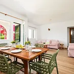 Juana - Torre Willa Son Bou